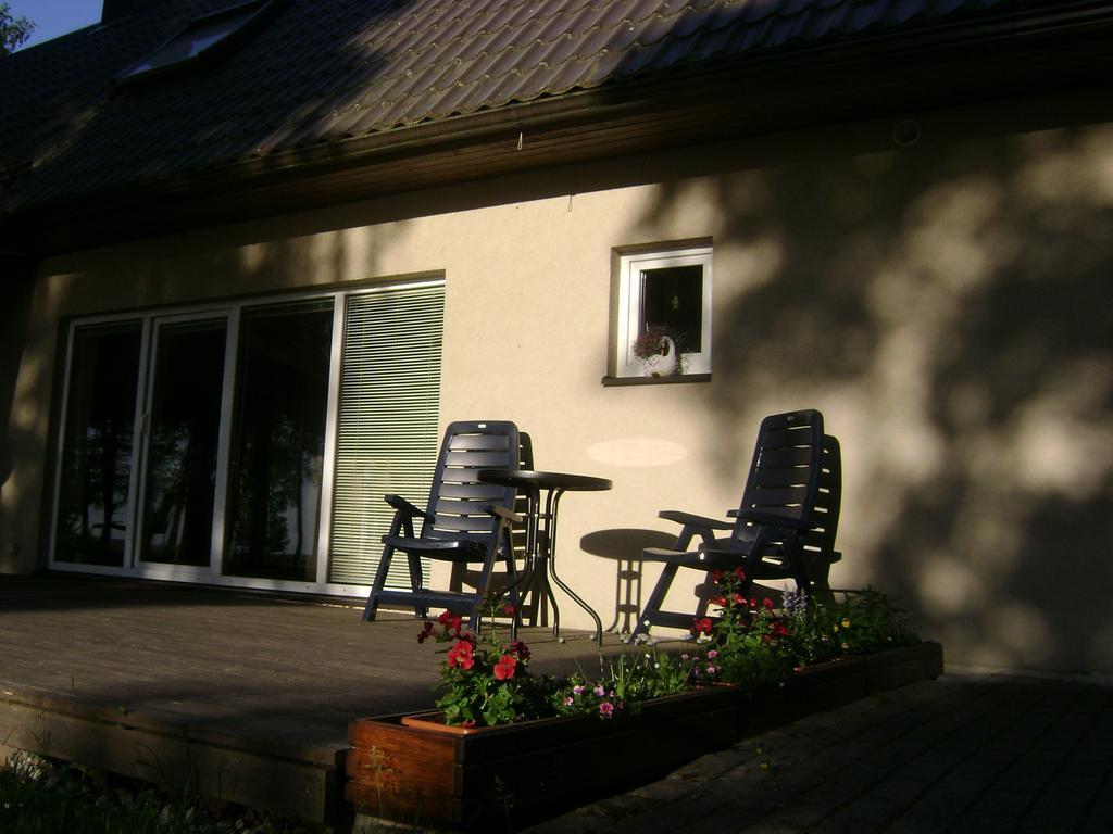 Mere Holiday House Salme Exterior photo